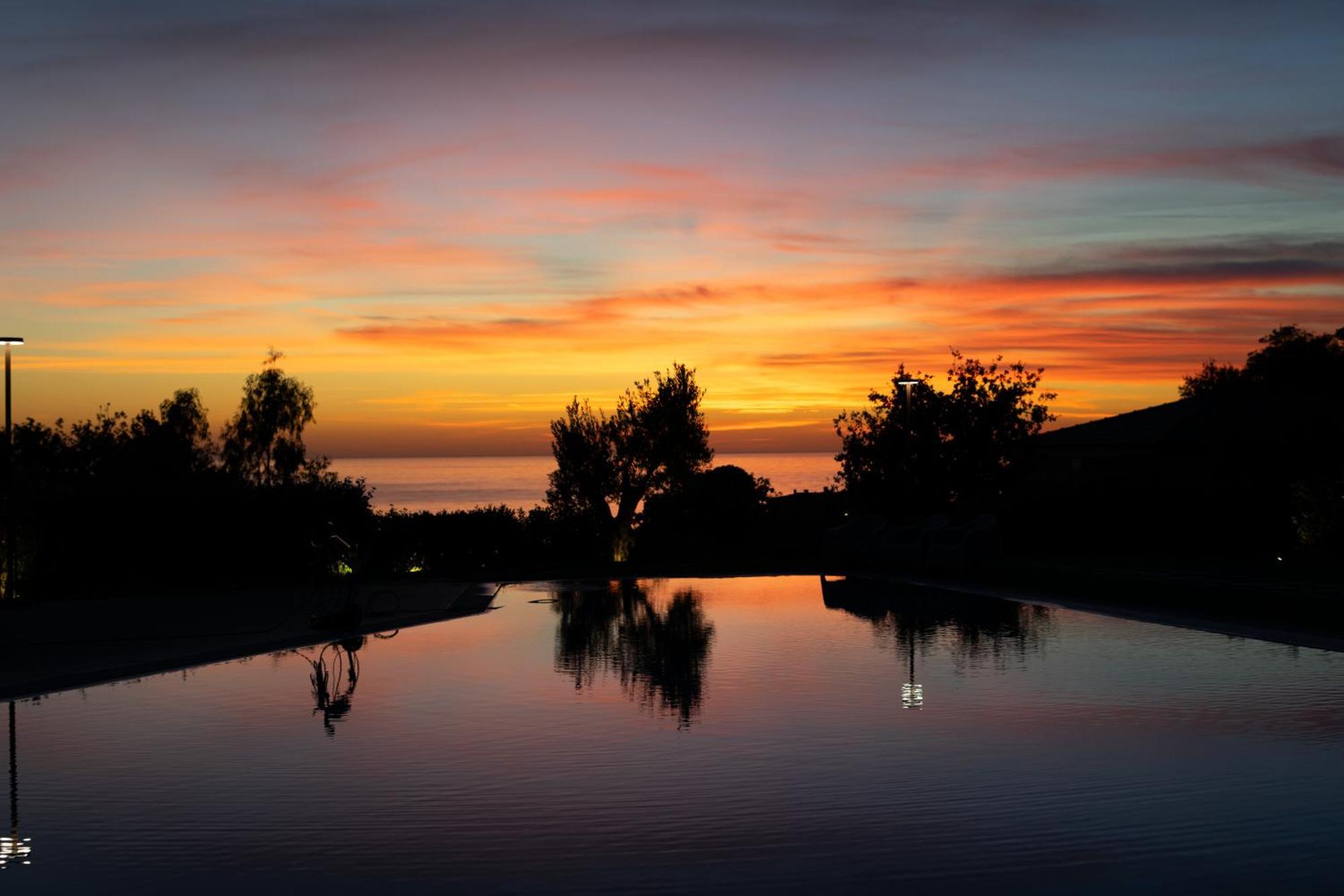 Hang Loose Cottage Hotel & Resort 4 Stelle Gizzeria Calabria ภายนอก รูปภาพ